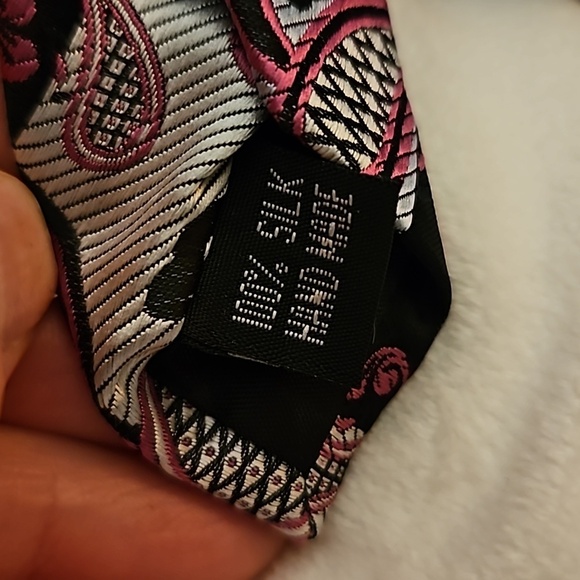 3/$30 TWENTY DOLLAR TIE Striped Hot Pink Paisley Silver Black Tie - Picture 6 of 8